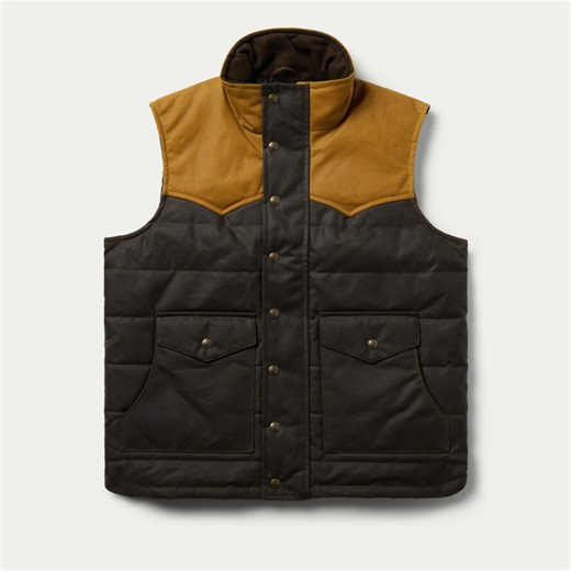 𝗢𝘂𝗿 𝘄𝗮𝗿𝗺𝗲𝘀𝘁 𝘃𝗲𝘀𝘁 𝘆𝗲𝘁, the Quilted Rangewax® Vest features HD Wool Insulation, waxed cotton canvas, and Western yoke detailing. | Schaefer Outfitter