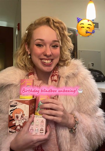 Birthday blindbox unboxing! 🥳🎂 Officially 25! 💖 #blindbox #blindboxopening #smiski #smoko #popmart