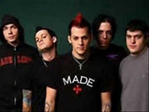 good charlotte Christmas by the phone