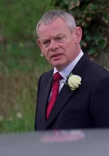Doc Martin S06:E01 - Sickness and Health