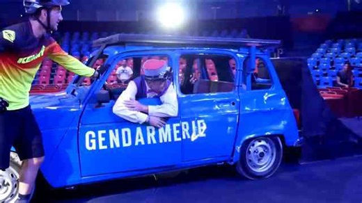 J’intègre un célèbre cirque avec mon vélo !