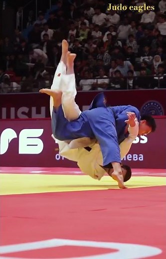 INSANE Judo Throw in Slow Motion 🔥 | Perfect Ippon