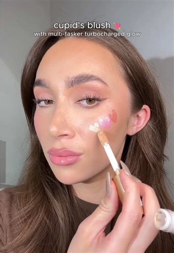 Cupid isn’t the only one making you blush 👼 Try this placement hack with Multi-Tasker Turbocharged Glow for a radiant flush you’ll swoon over 💌 #RimmelLondon #LiveLifeLoud #TurbochargedGlow