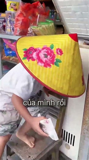 🍦💖 Cậu bé quay lại trả tiền và bài học trung thực!?