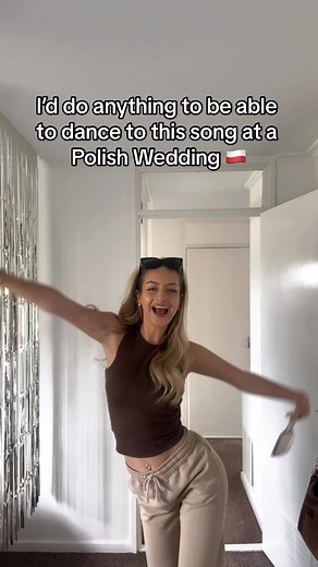 Dancing at a Polish Wedding | Memorable Moments