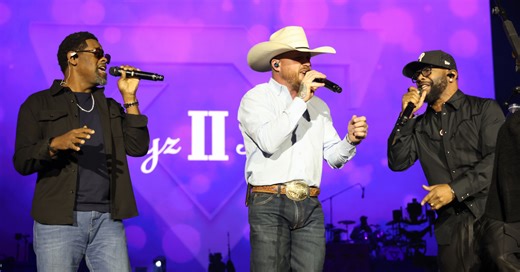 "Two Worlds Collide": Boyz II Men Join Cody Johnson For Surprise "On Bended Knee" Collab At Stagecoach