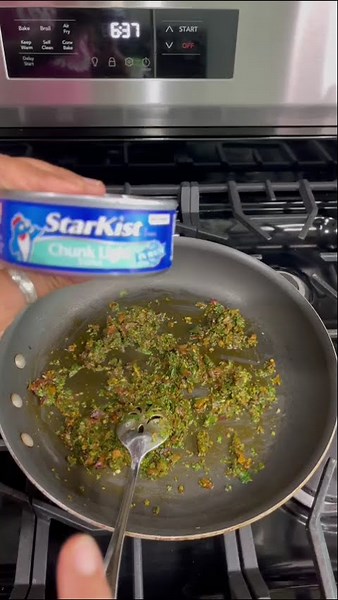 Spicy Eritrean/Ethiopian Tuna Recipe! Quick, Bold & Flavorful with Berbere