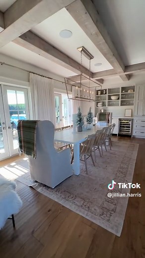 Somebody the other day requested a home tour so I will try to post it in parts starting here with the living room, dining room and kitchen! #hometours #jillianharris