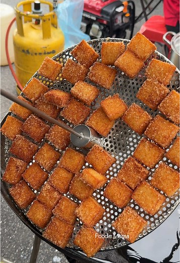 Delicious Crispy Fried Radish Cake Recipe - Malaysian Street Food