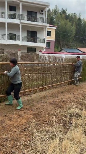 Building a fence from dry wood.#woodwork #fence #handmade #outdoorwork #fyp #shorts