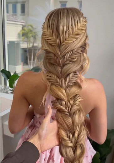 Stunning Rapunzel Hairstyle Tutorial with Trinityyy.Raine