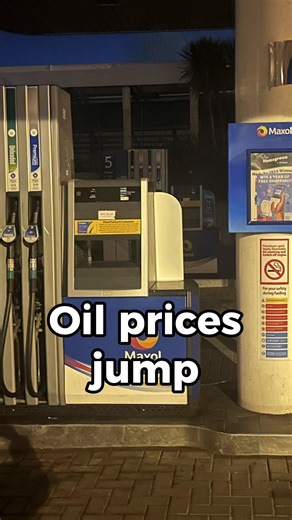 Petrol going up again in Ireland? ⛽👀 Here’s what’s driving the spike. What are prices like in your area? #IrishTok #IrelandNews #PetrolPrices #Diesel