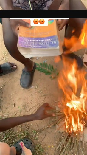 Agye ta(SHS Students B.URN Core Mathematics Books After Mass F9 Results) #ViralVideo #fypシ #trending #smilefreetv #trendingreels | Smile Free Tv