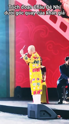 501K views · 10K reactions | Cảm ơn vị khán giả đã quay hình và gửi cho nghệ sĩ Xuân Hinh  [Admin] #BaoTangDaoMau #linhtuuongnuocnhonguon #vietnam | Bảo Tàng Đạo Mẫu | Facebook