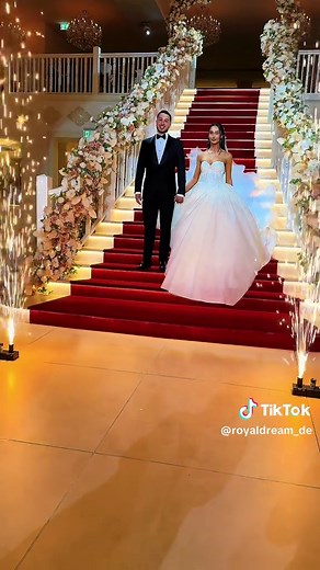 Luxury Wedding Experience: Royal Dream Venue