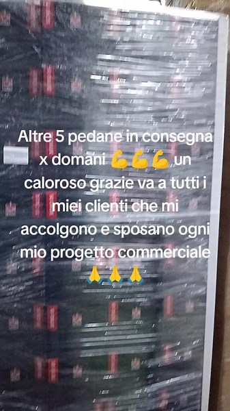 Video di COMMERCIALE CARLO (@commercialecarlo) con Non ci fermiamo mai - Hobbit