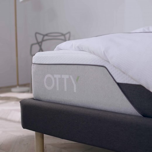The OTTY Pure was designed with the ultimate support in mind. The mattress also comes with added benefits from the materials such as odour and moisture-wicking charcoal as well as the antifungal benefits of bamboo. What's not to love about the OTTY Pure 😉 Shop now & take advantage of our bank holiday sale: https://otty.com/products/4000-pocket-sprung-mattress | OTTY Mattress