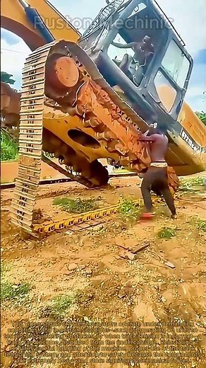 How To Fix A Derailed Excavator Track: FastFixing A Thrown Track On A Heavy Excavator