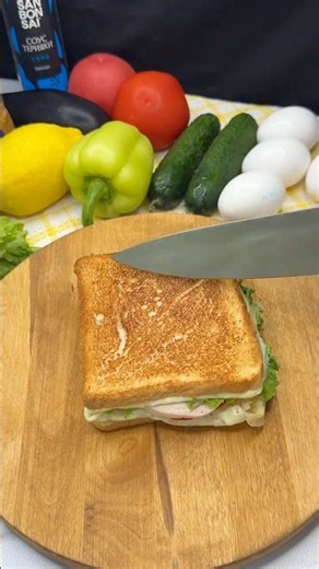 The Best 5-Minute Breakfast Sandwich! 🥪