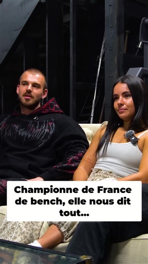 Championne de bench, même troisième aux championnats de France. Solide en haut du corps, belles épaules, et des quads qui suivent. Un vrai loisir qui donne des résultats. #FitnessMotivation #Bodybuilding #GymLife #Musculation #muscu