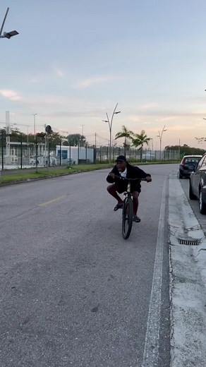 Bicycle Riding Fails: A Humorous Ride Gone Wrong