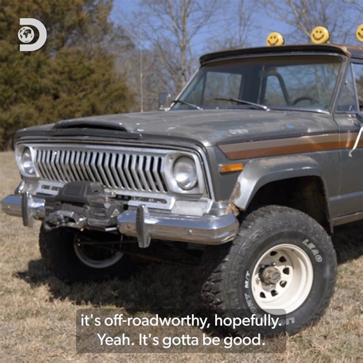 Revitalising a 1972 Jeep J2000 that's been neglected...🛠️ | Discovery Channel UK