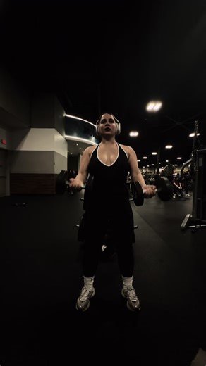 Working in silence 🤫🤌🏻 @IsaacS #gym #gymtok #motivation #gymmotivation