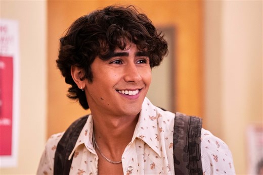 Who plays Ethan in Never Have I Ever? And where have you seen him before?