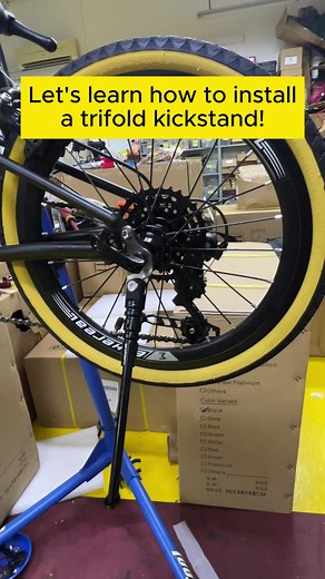 Instalación de Patas de Cabra en Bicicletas Trifold