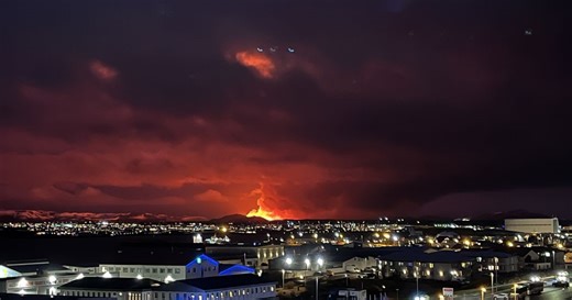 Volcanic eruption on Reykjanes Peninsula - RÚV.is