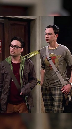 The Big Bang Theory: Penny's First Encounter with Leonard