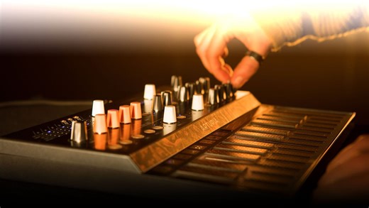 Arturia MicroFreak Review – “It’s Surprisingly Deep!”