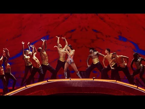 Dua Lipa - Training Season (Live From Mexico)