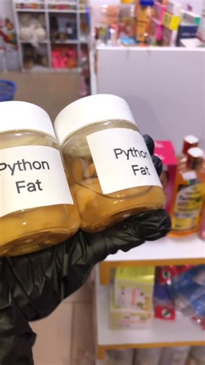 Royal Rankie Ltd on Instagram: "Python fat is traditionally used in skincare for its rich fatty acids like oleic and palmitic acid, known to support skin regeneration, soothe inflammation, and deeply nourish the skin. Widely used for scars, stretch marks, burns, eczema, and improving skin elasticity Benefits • Reduce scars, keloids & stretch marks • Heal burns & wounds • Soothe eczema, psoriasis & inflammation • Improve skin elasticity & regeneration Can be used in: Body butters & creams Lotions