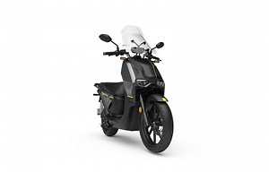The Super Soco CPX Is the Fastest and Most Accessible e-Scooter