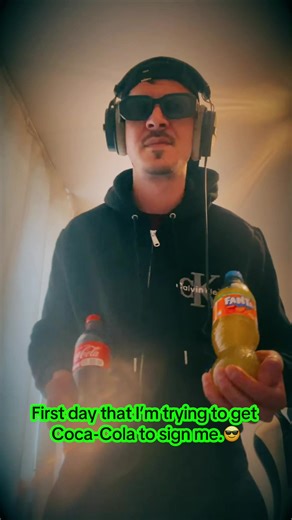 First day that I’m trying to get Coca-Cola to sign me. So please Tag @Coca-Cola ❤️🔥 #cola #fanta #love #drinks #manele