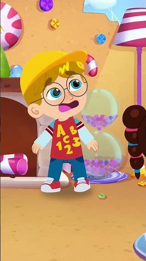 Can We Fix the Gingerbread House?🍬 | Bubbles and Friends Holiday Fun