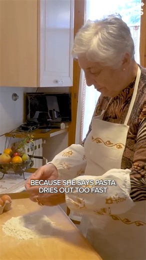 Giulia’s Homemade Cappelletti | Pasta Grannies