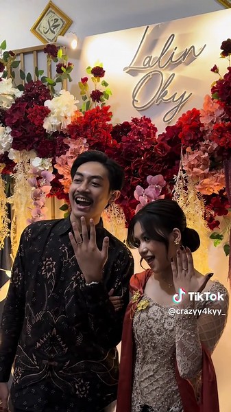 Lamaran Engagement: Ide, Budget & Beda Lamaran vs Tunangan