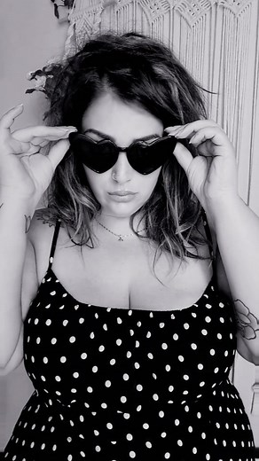 2.1K views · 183 reactions |  #plussize #plussizemodel #plussizefashion #curvyitalia #curvyfashion #curvyworldstyle #pois #dotsdress #vintage | Curvy World by Angie Found | Facebook