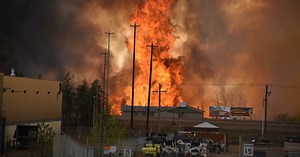Fort McMurray Wildfire: 80,000 Evacuated Over Out-of-Control Blaze