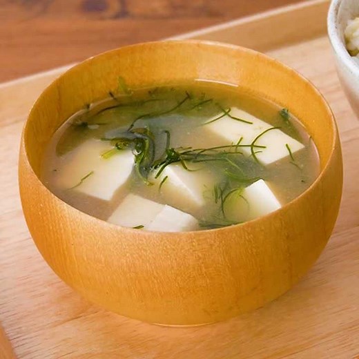 良い食感！ おかひじきの味噌汁のレシピ動画・作り方 | デリッシュキッチン