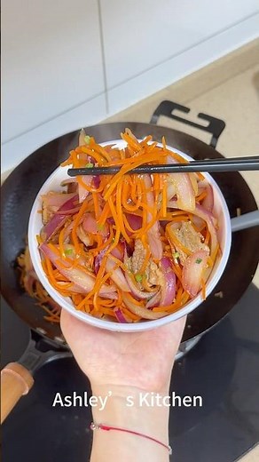 This Pork Stir-Fry Is So Simple Yet So Good 🤤 ⭐ #easyrecipe #stirfry #comfortfood