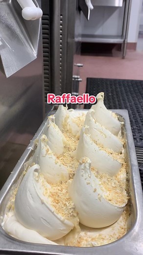 Delicious Raffaello Roasted Almond Gelato Recipe