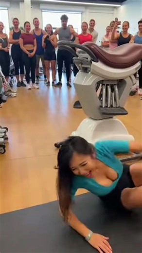 Rodeo Workout Machine Goes Crazy 😂 🐎 | Gym Fail