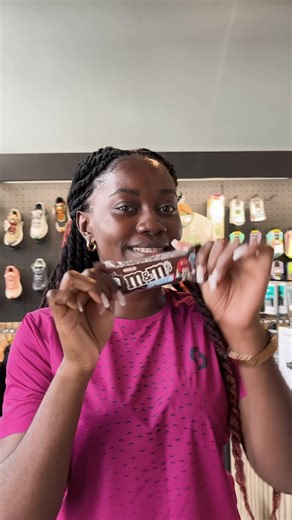 Le sport est dur hein… donc faut gérer l’énergie 😭💪🏽 Barres protéinées et d’énergie dispo chez Evolve. 1500-2000 FCFA seulement 👀 #evolve #ci #225 #sport