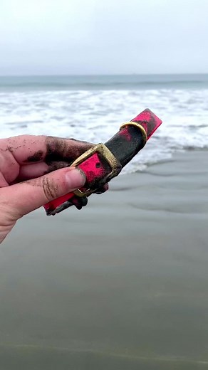 Dog gear and accessories that really, truly, seriously is ready for anything! Beach, mountains, river days, mud runs, breweries? No problem! Waterproof, stink proof, durable and beautiful colors that will stay super bright no matter the adventure 💙 #doggear #doggearaddiction #doggearaddict #dogcollar #dogcollarbusiness #dogcamping #adventuredogs #adventuredogsoftiktok #waterproofdog #waterproofdoggear #waterproofdogcollar #biothanedoggear #biothanecollar #biothaneleash