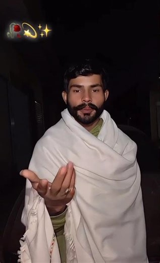 Heart Touching Romantic Poetry #NewViralPoetry2026 #shortspoetry #lovefeelings