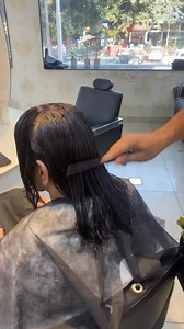 12K views · 127 reactions | Face Framing Layers for Square face Tutorial #Bob #butterfly #haircut #shorthaircutsforwomen #bob #shortsfeed #fblifestyle #tutorials | alis midaas 8 | Facebook