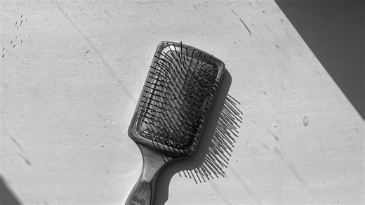 Kenali Apa itu Wet Brush: Sisir yang Cocok untuk Segala Kondisi Rambut